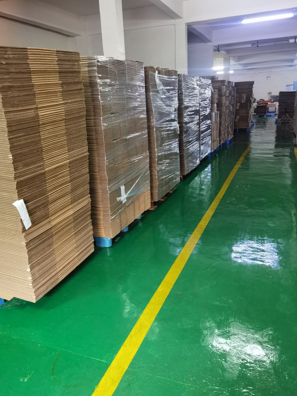 纸箱仓库托盘堆存