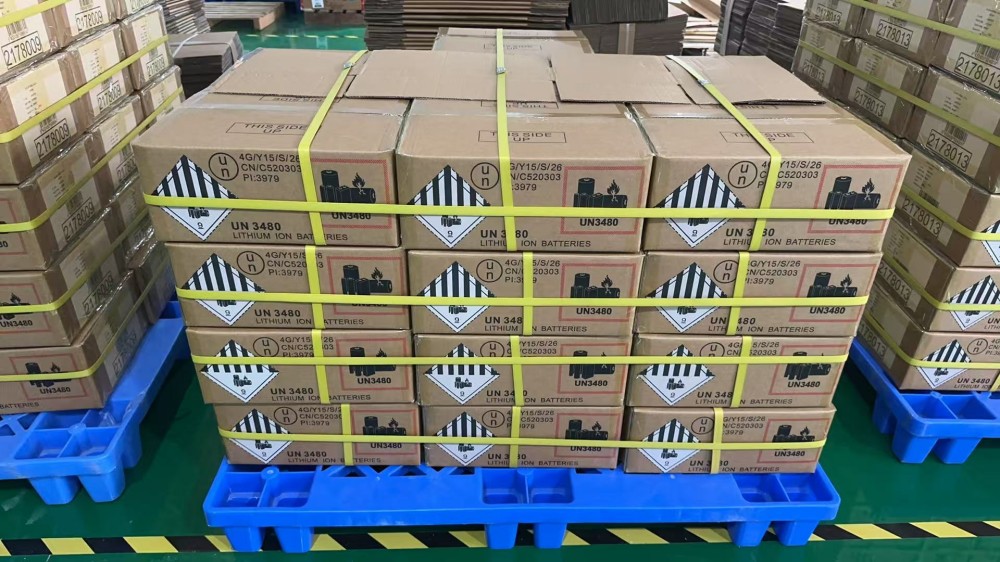优恩危包为深圳储能企业定制锂电池UN认证纸箱成品 优恩危包为深圳储能企业定制锂电池UN认证纸箱成品
